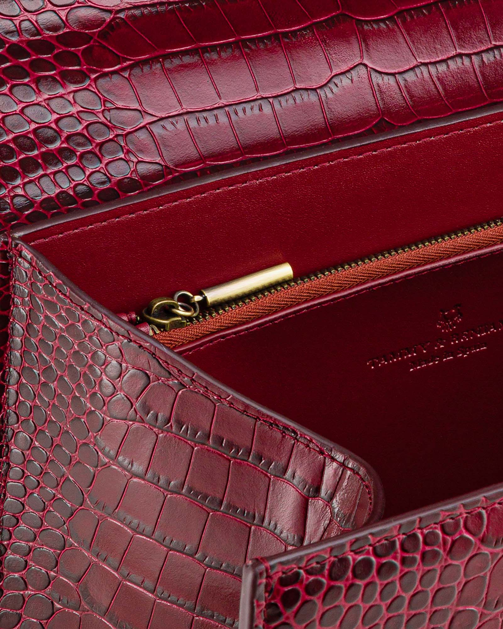 ALEXIA - Burgundy embossed