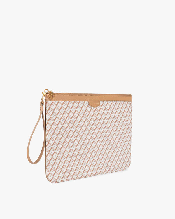 POCHETTE GM MONOGRAM - Tan